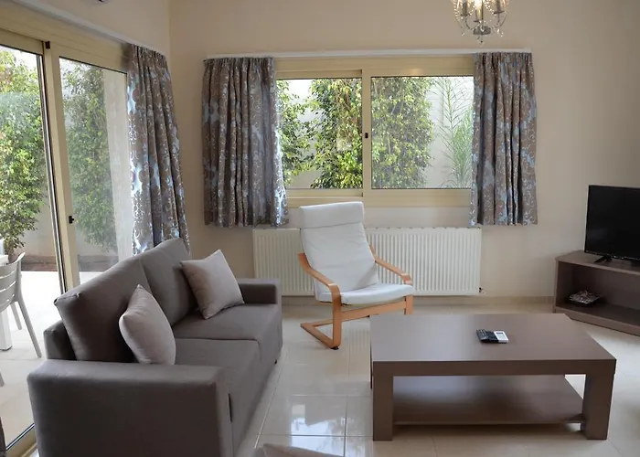 Anthorina 2 Villa Protarász